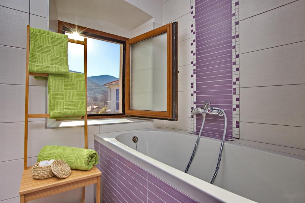 Apartments With A Parking Space Jelsa, Hvar - 8713 Jelsa  Exterior photo